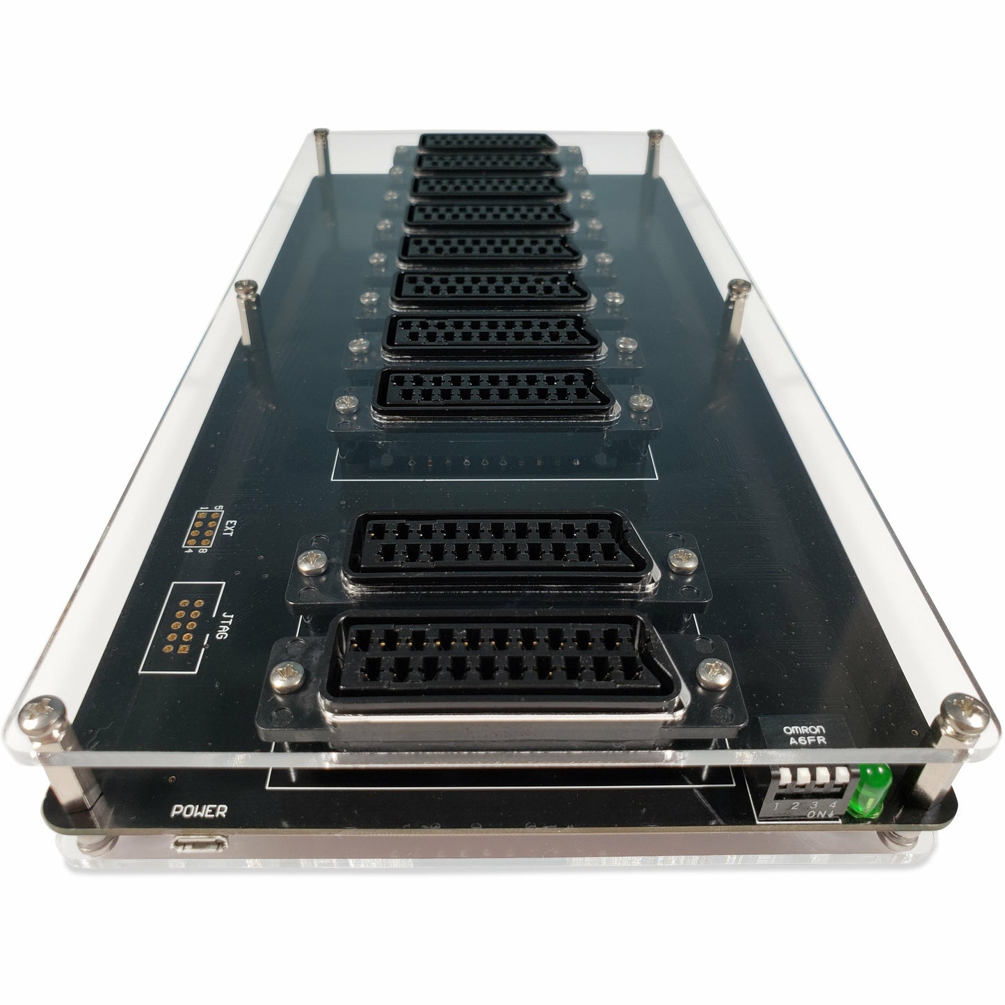 gscart Automatic 8:2 SCART switch w/ sync regeneration & Sync on Green Support